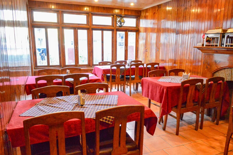 2 Star Hotel In Manali_Hotel Pinegrove_Restaurant